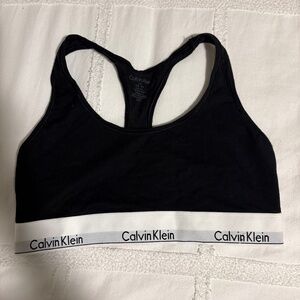 Calvin Klein Sports Bra — Black (Large)